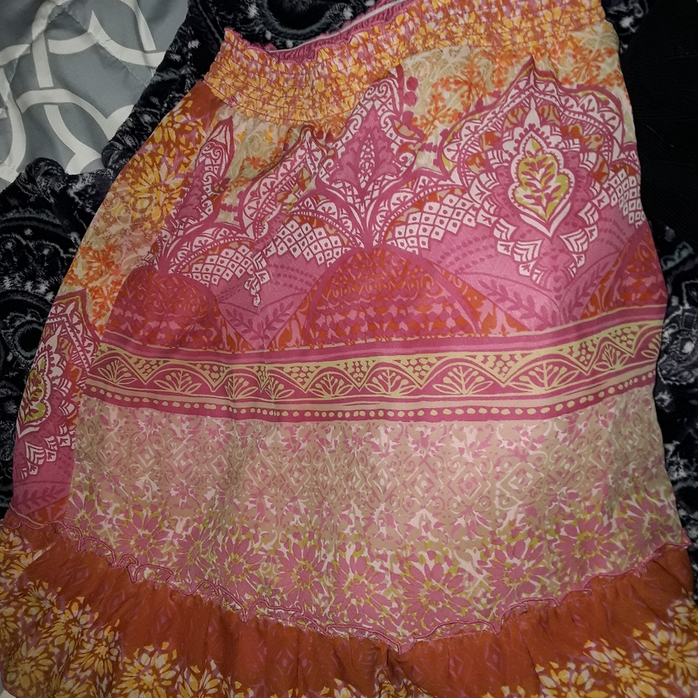 Amy Byer India Akirt